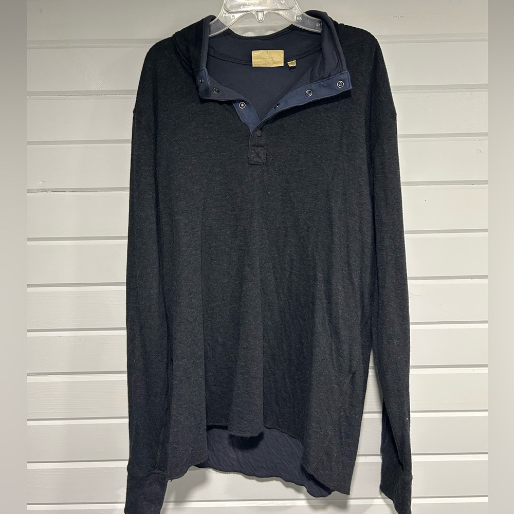 Long sleeve shirt